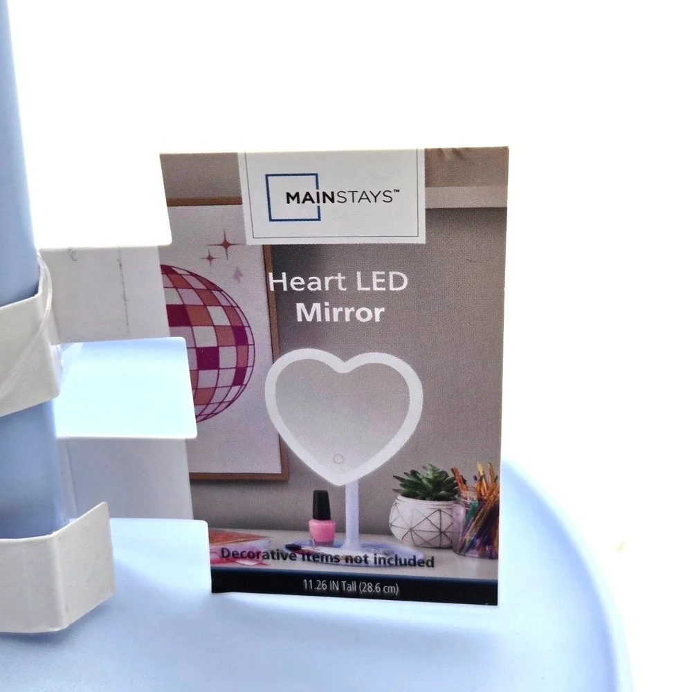 Vanity‎ Mirror, Heart-Shaped Makeup Mirror with LED Light Adjustable NEW